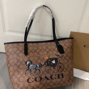 👻👻Coach City Tote In Signature Canvas With Halloween